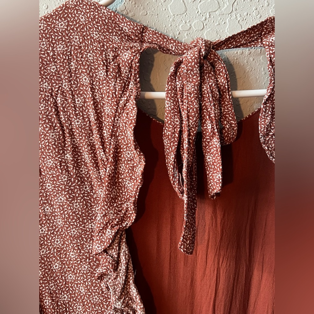 A&F open back romper!! π€ - Picture 5 of 7